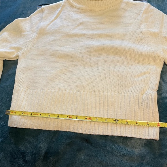 New cream sweater - Picture 8 of 8